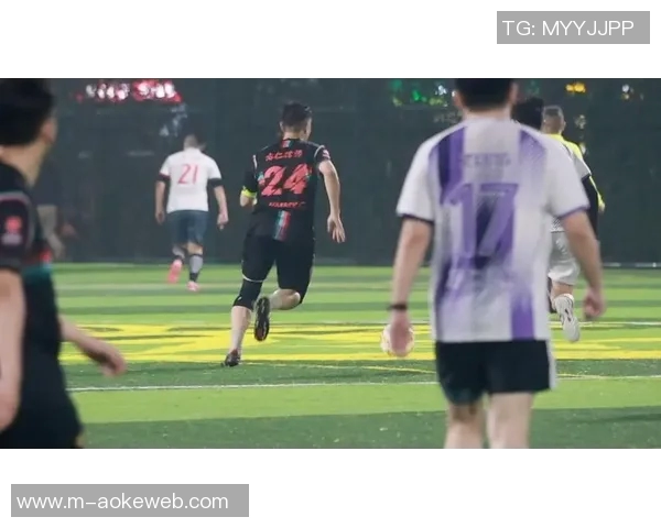 时刻足球2017：回顾精彩瞬间与经典赛事的足球盛宴