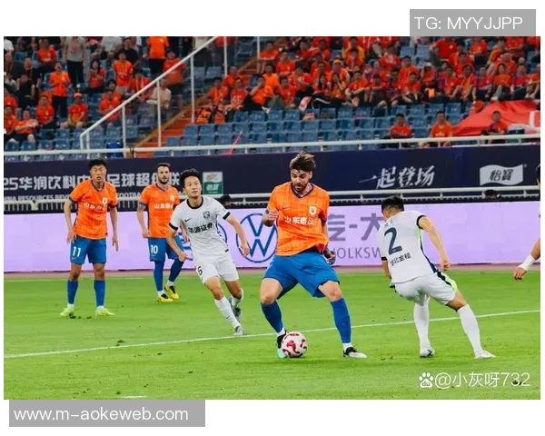 陈栋在足球赛场上的精彩表现与未来发展潜力分析